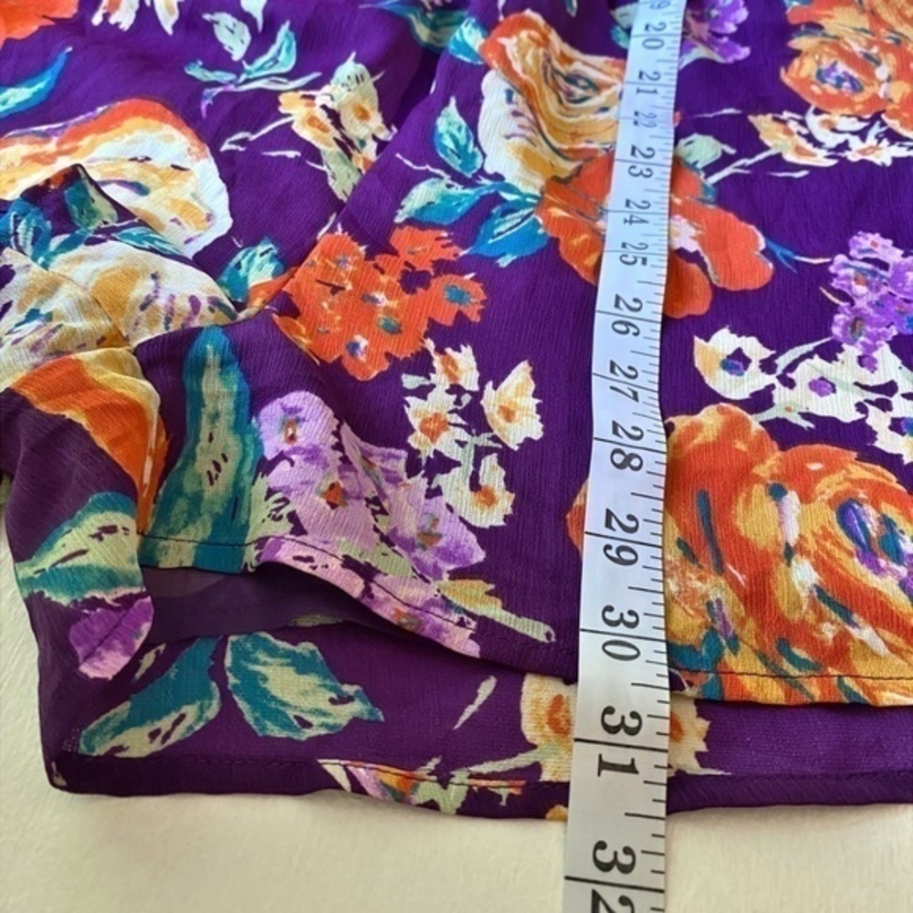 Everly Women Purple Floral Romper - Picture 12 of 13